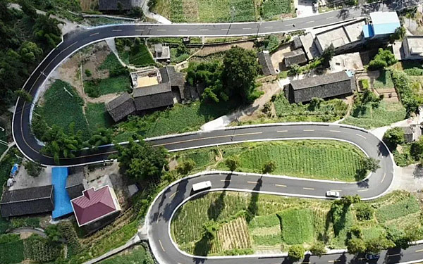 yth游艇会指定官网一路黔行，助力“点亮”印江G352公路